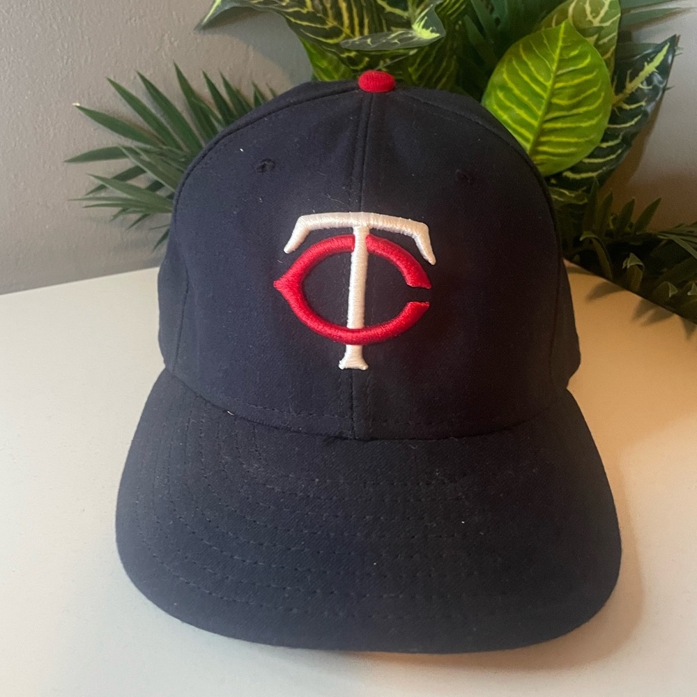 ⚾️Minnesota Twins Baseball Hat, Official MLB Cap, Original TC logo,size 7/55.8cm